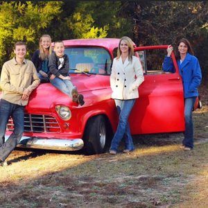 Meet your Posher, Joe-nelda